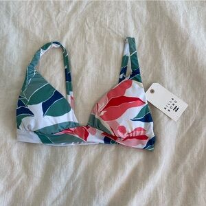 ~Billabong tropical floral swimsuit top